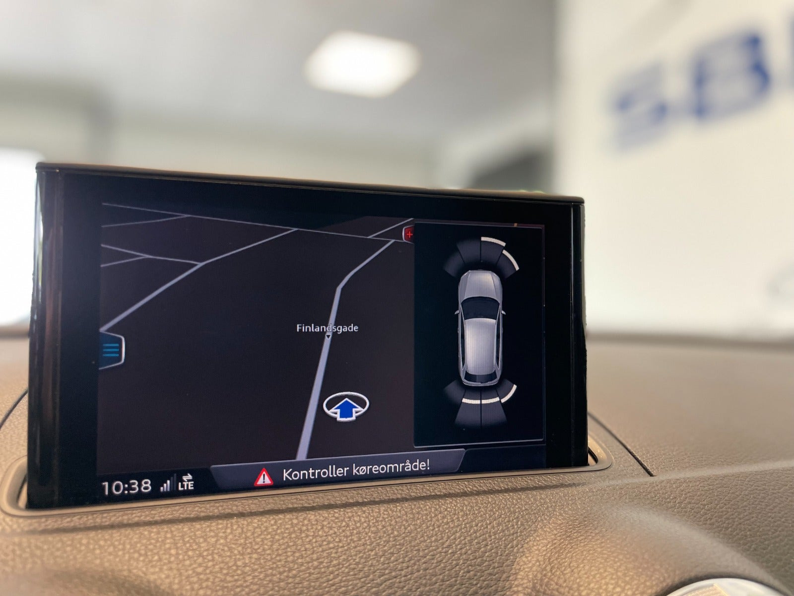 Grå Audi A3 fra 2018