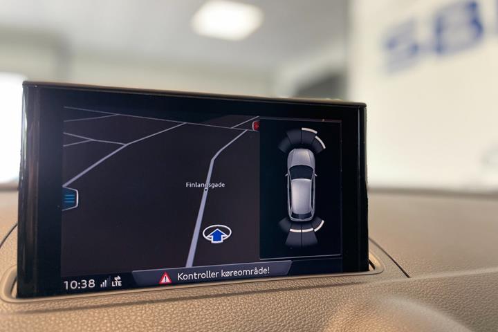 Grå Audi A3 fra 2018