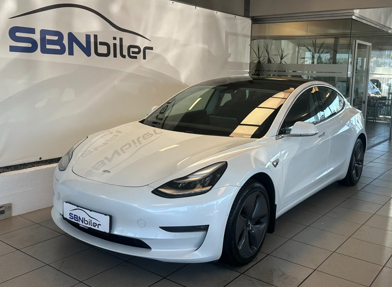 Tesla Model 3 Long Range AWD