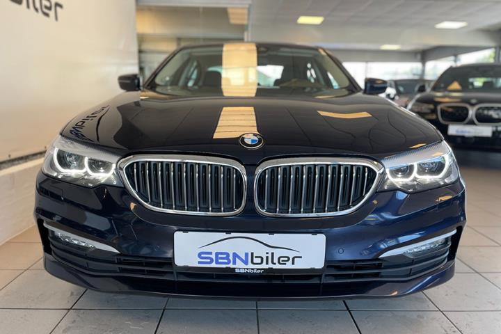 Blå BMW 520d fra 2017