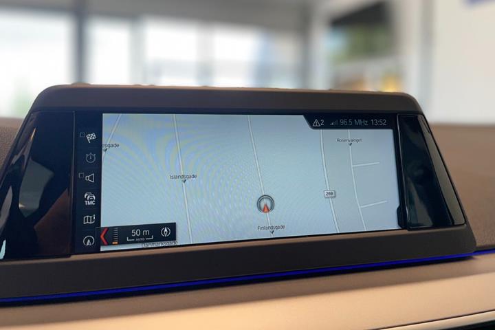 Blå BMW 520d fra 2017