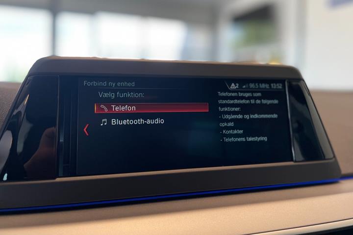 Blå BMW 520d fra 2017