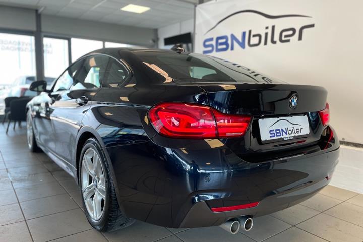 Blå BMW 430i fra 2019