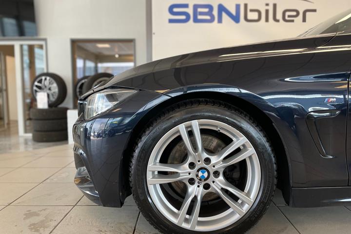 Blå BMW 430i fra 2019