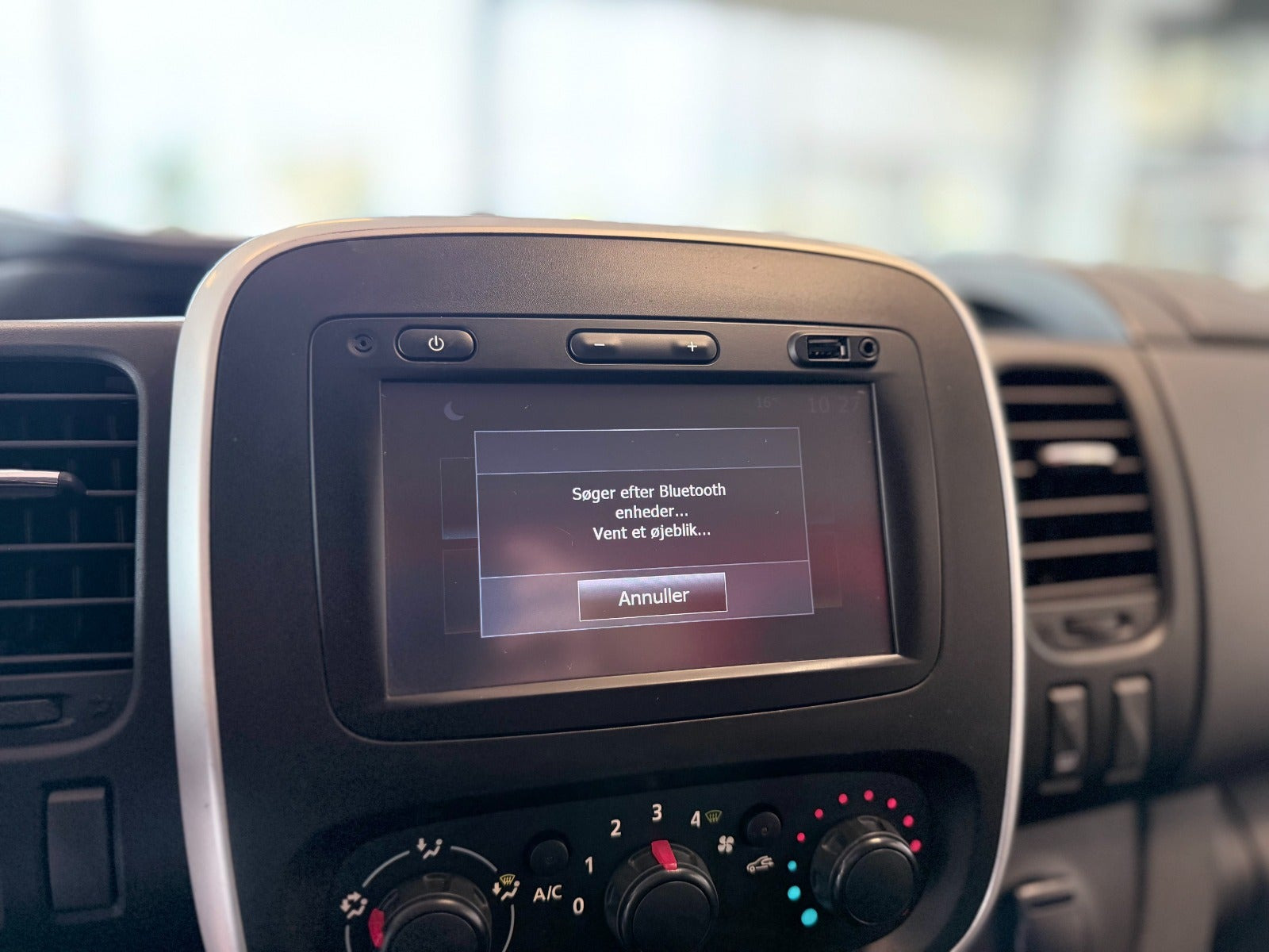 Rød Fiat Talento fra 2019