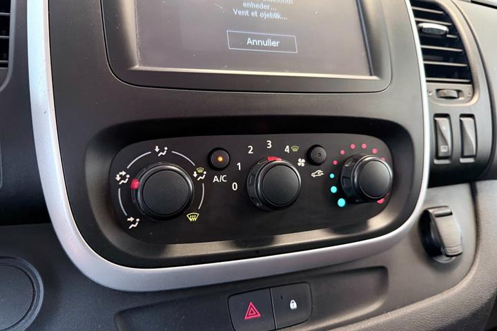 Rød Fiat Talento fra 2019