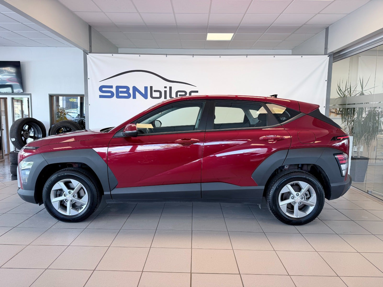 Rød Hyundai Kona fra 2024