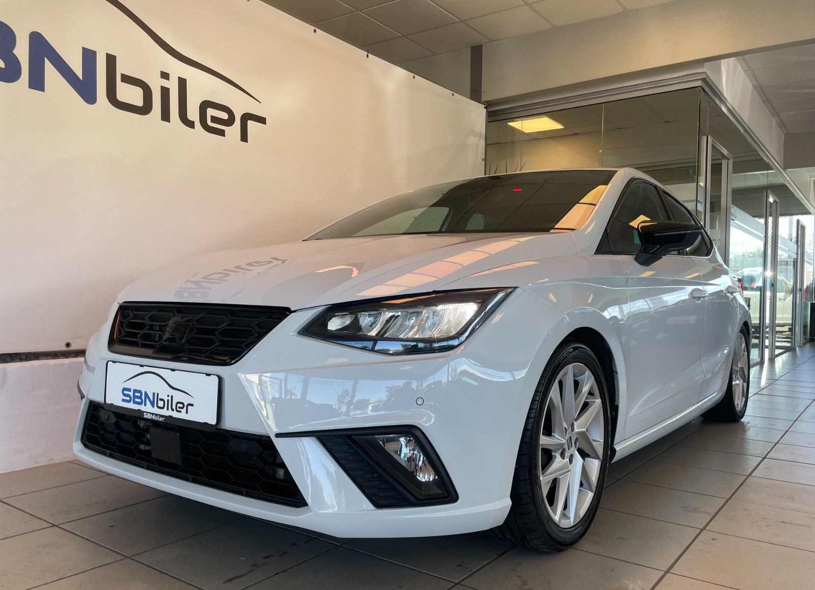 Hvid Seat Ibiza fra 2022