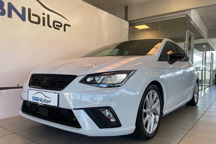 Hvid Seat Ibiza fra 2022