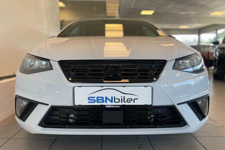 Hvid Seat Ibiza fra 2022