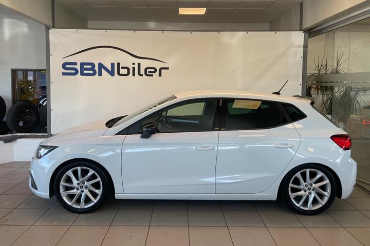 Hvid Seat Ibiza fra 2022