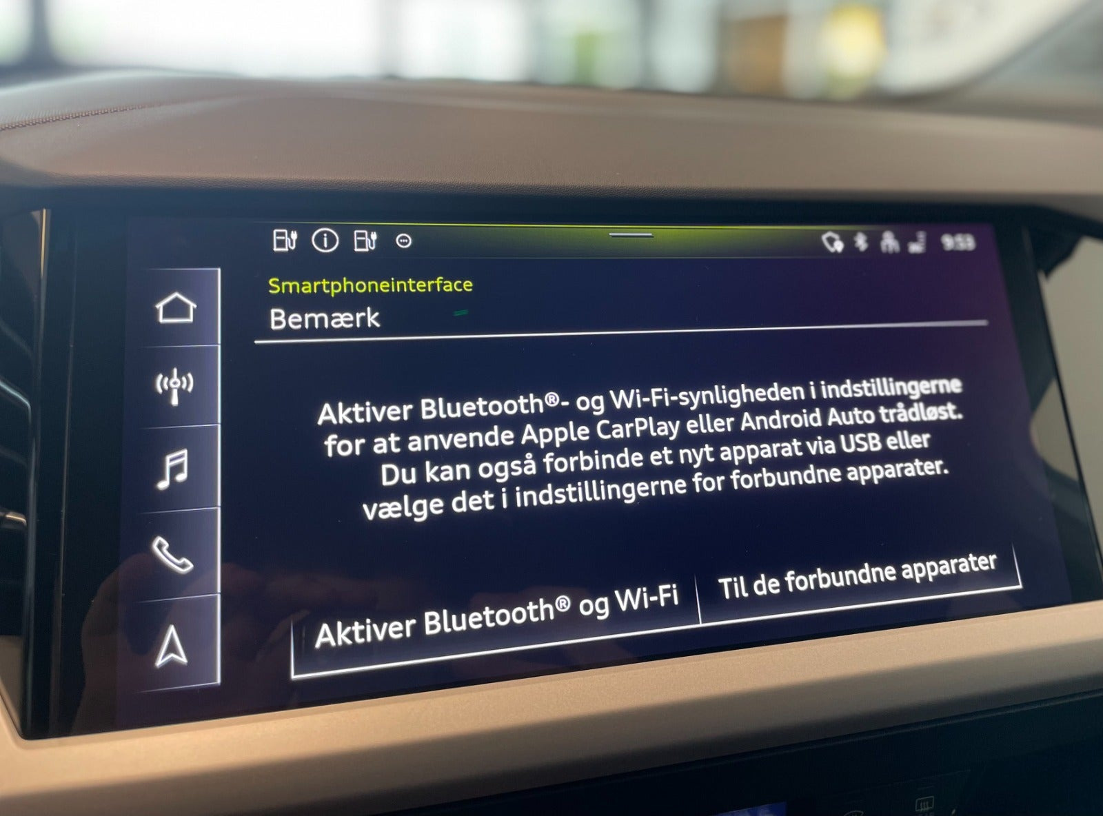 Hvid Audi Q4 e-tron fra 2024