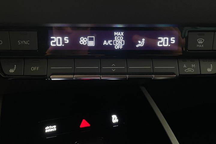 Hvid Audi Q4 e-tron fra 2024
