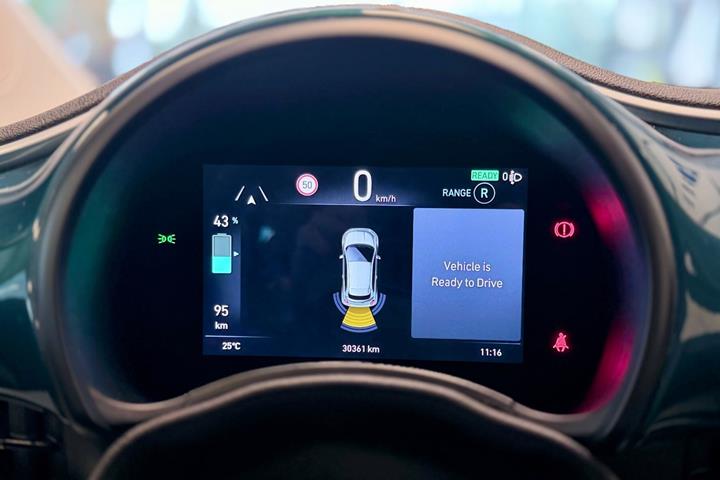 Blå Fiat 500e fra 2022