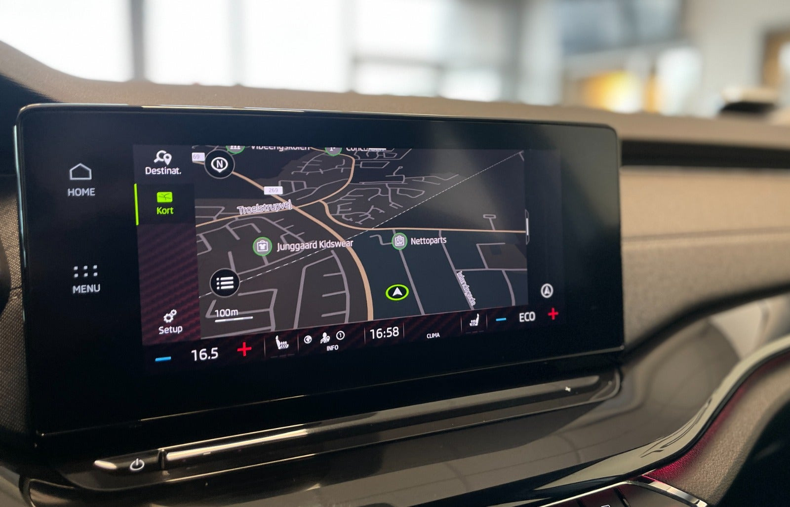 Hvid Skoda Octavia fra 2021