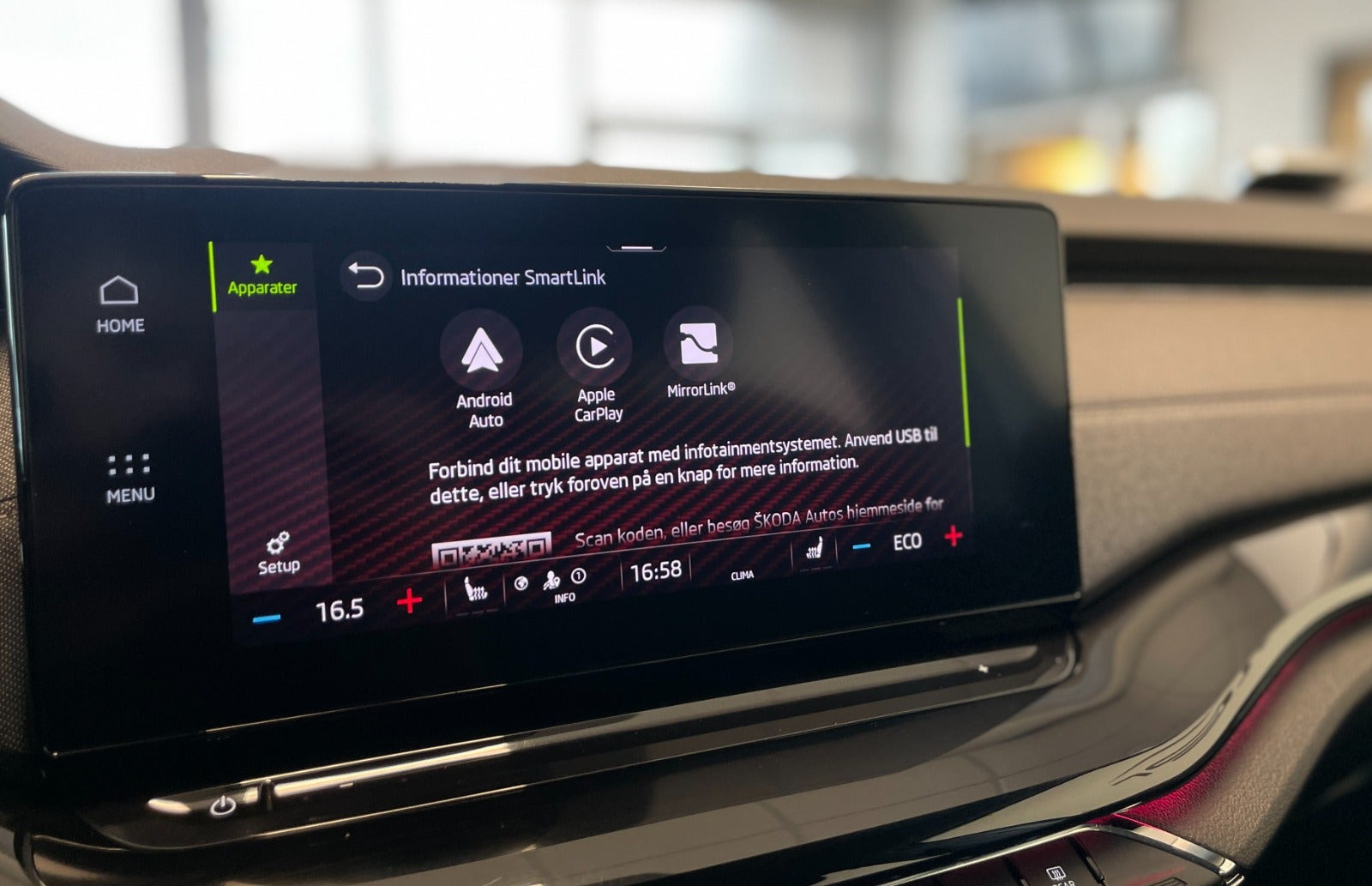 Hvid Skoda Octavia fra 2021