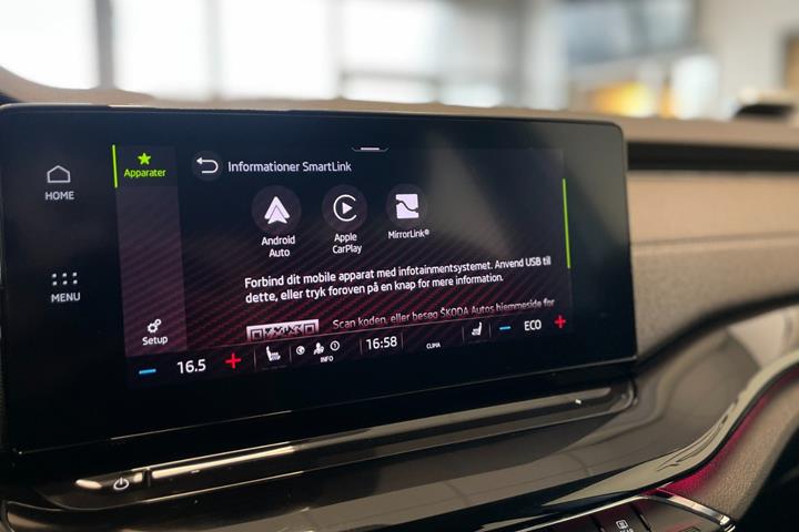 Hvid Skoda Octavia fra 2021