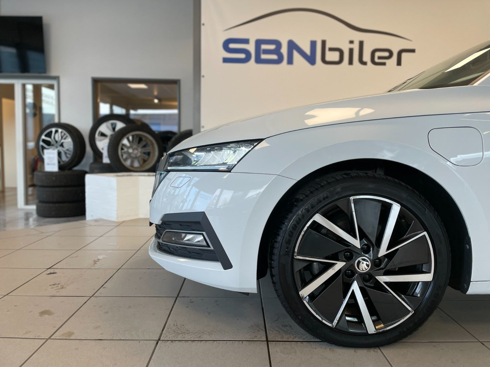 Hvid Skoda Octavia fra 2021
