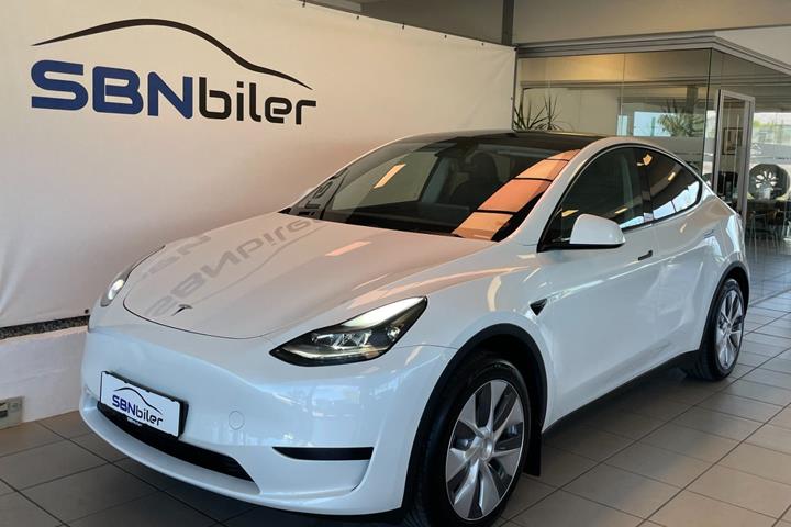 undefined Tesla Model Y fra 2024