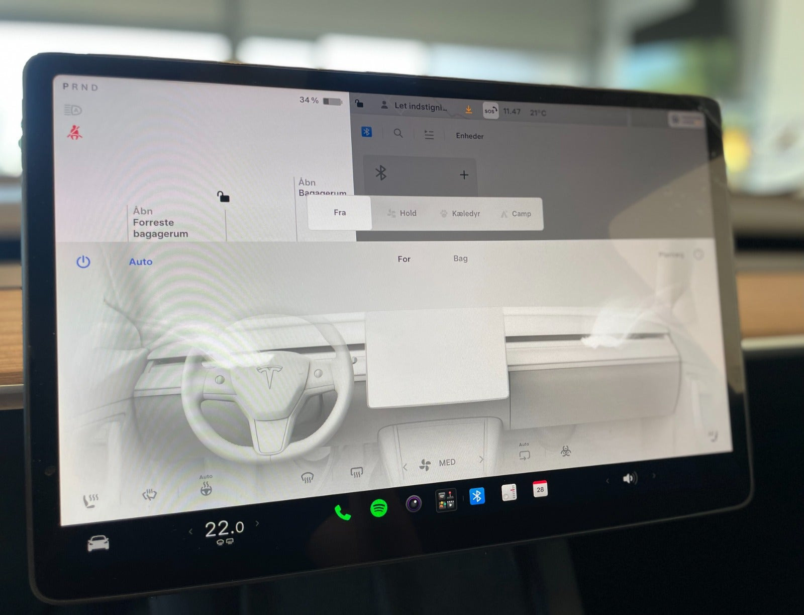 undefined Tesla Model Y fra 2024