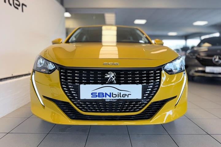 Gul Peugeot 208 fra 2021