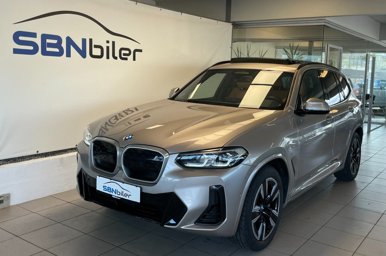 BMW iX3 Charged M-Sport