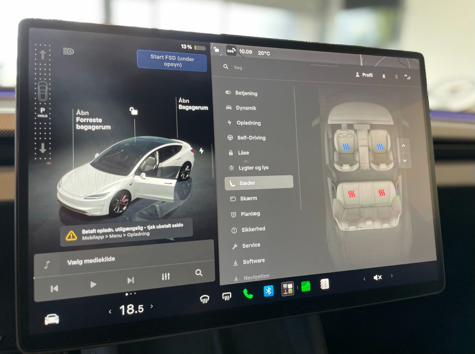 Hvid Tesla Model 3 fra 2024