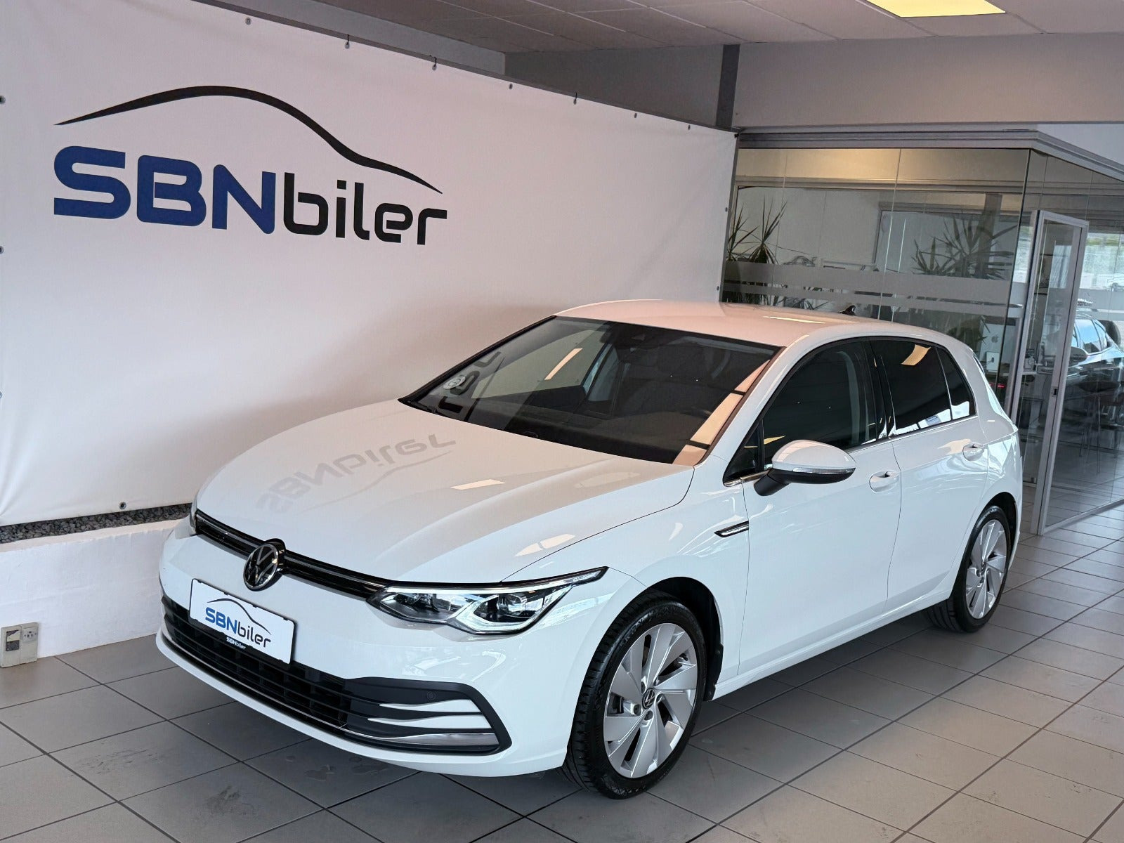 VW Golf VIII 1,5 eTSi 150 1st Edition DSG