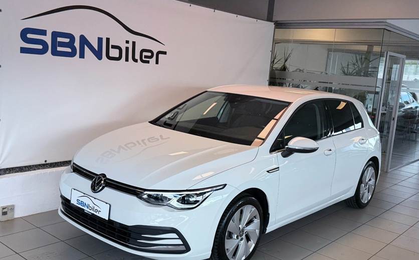 VW Golf VIII 1,5 eTSi 150 1st Edition DSG