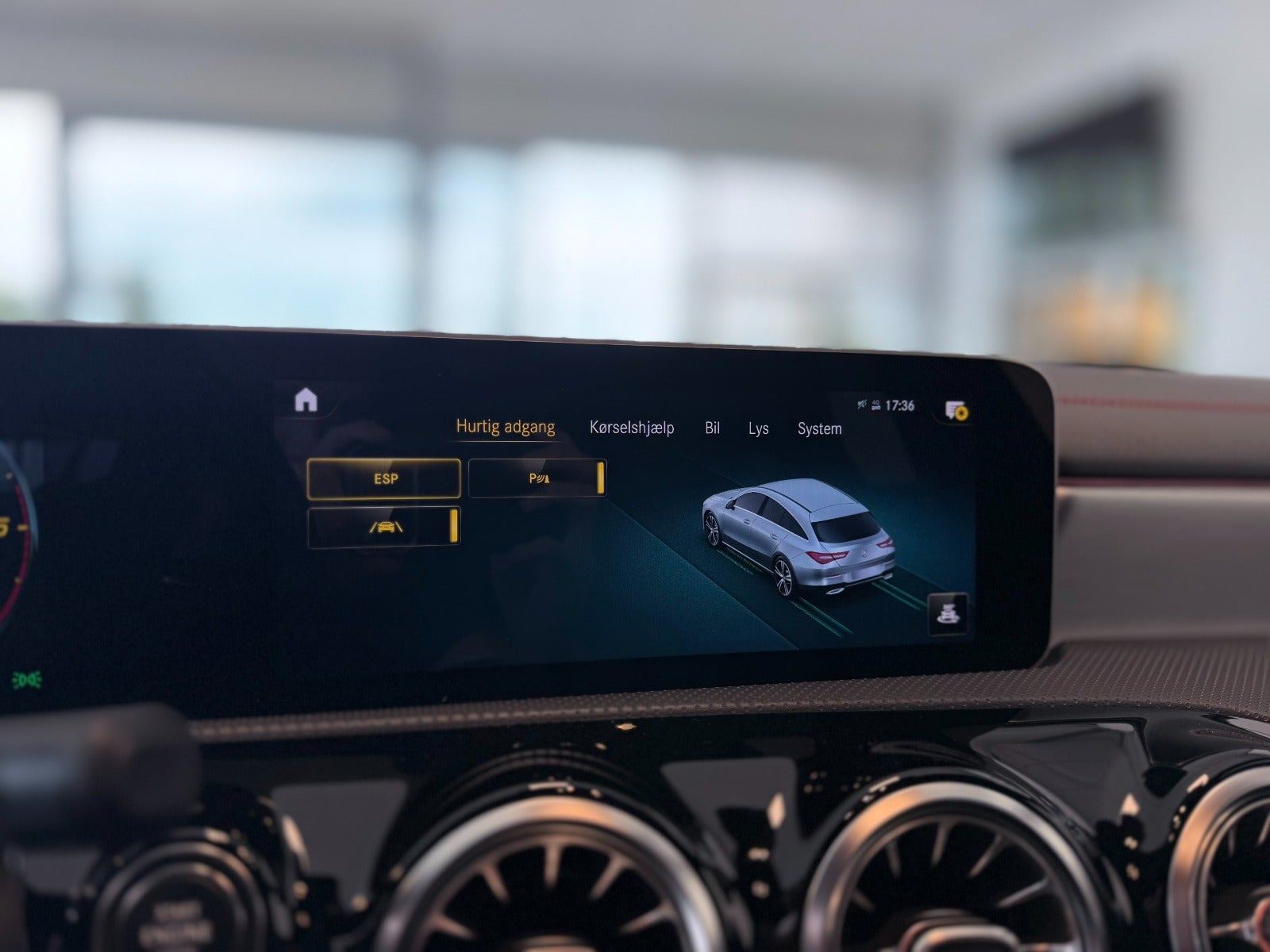 Hvid Mercedes CLA220 d fra 2020