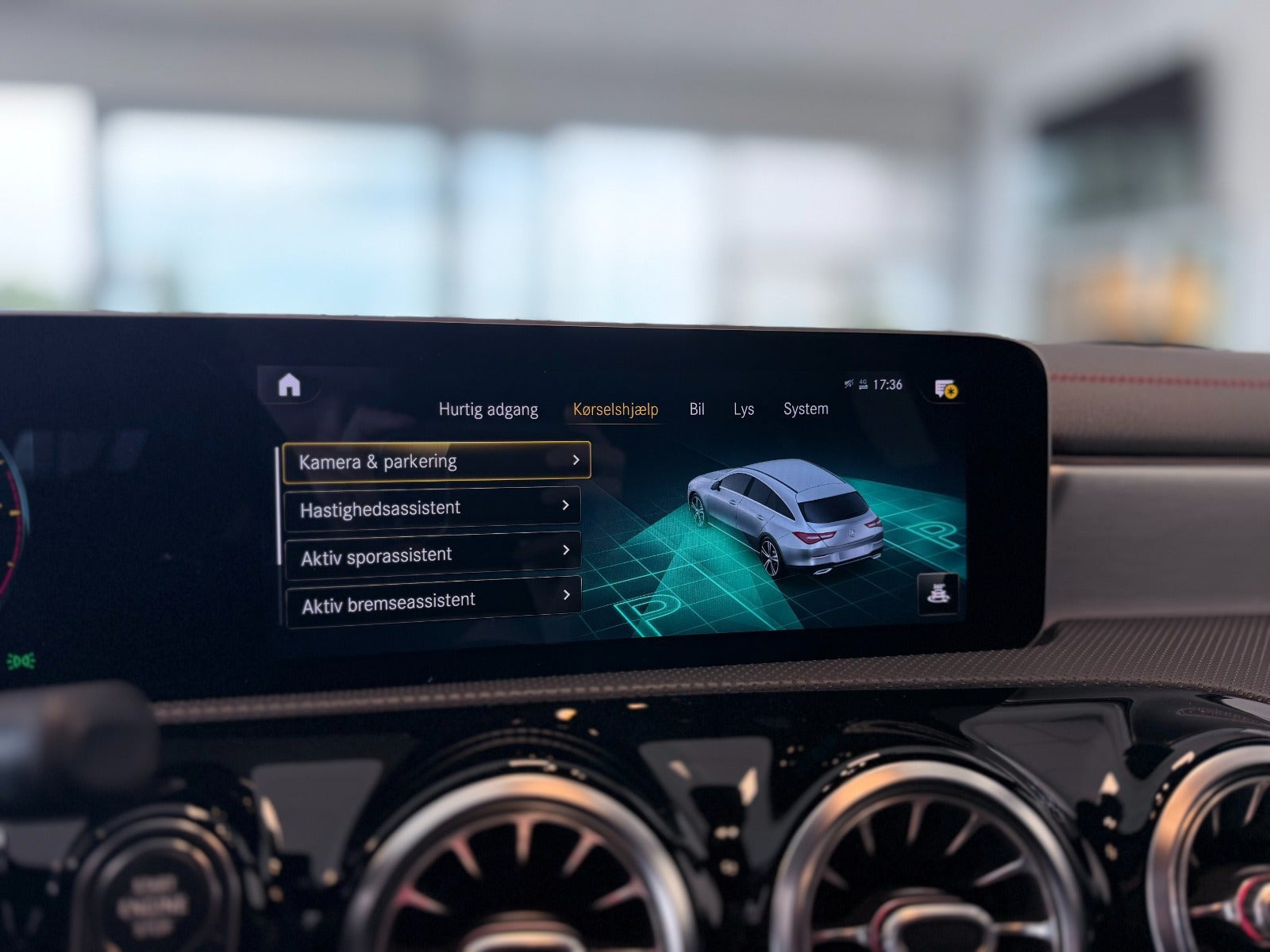 Hvid Mercedes CLA220 d fra 2020