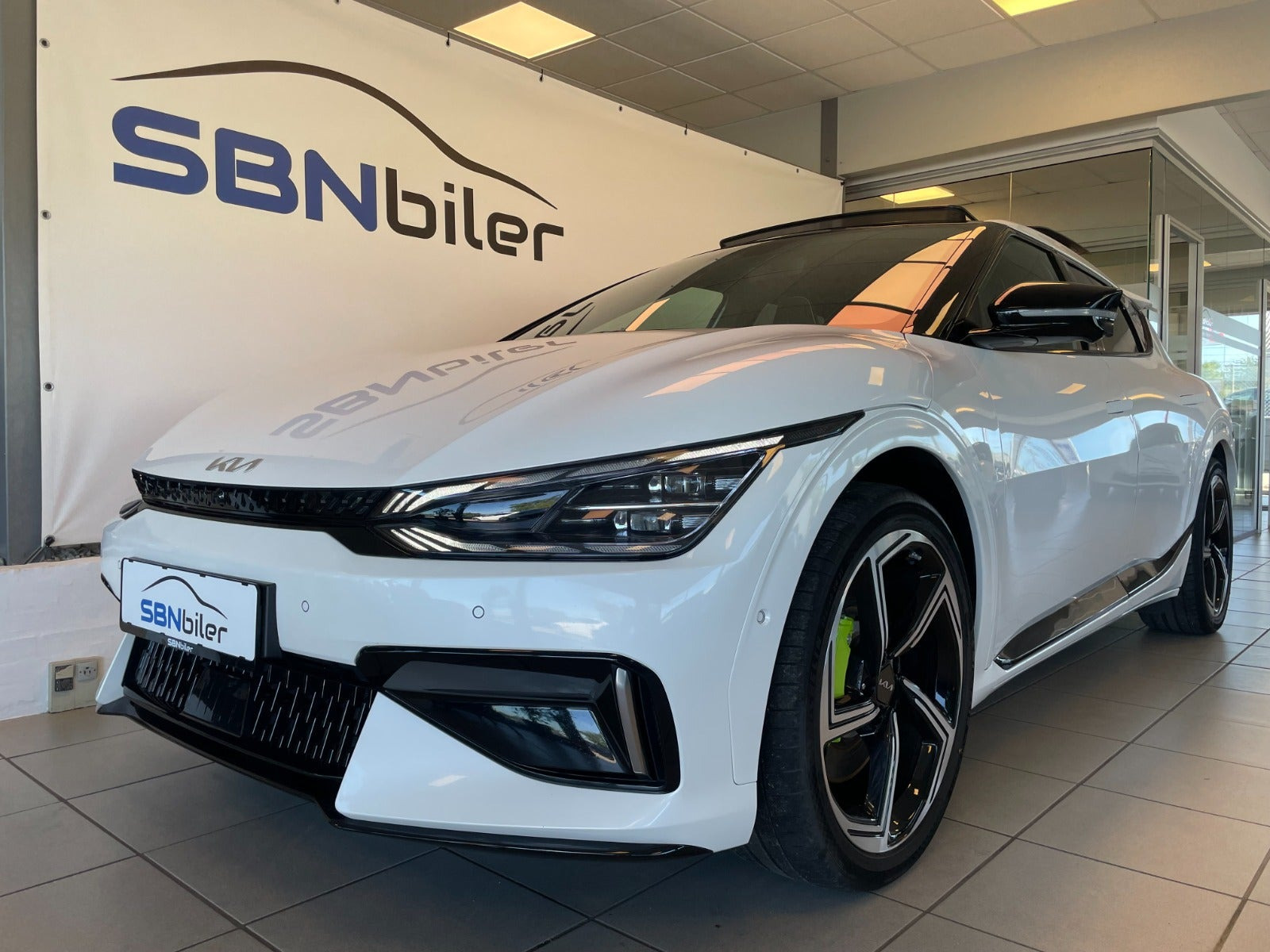 Hvid Kia EV6 fra 2024