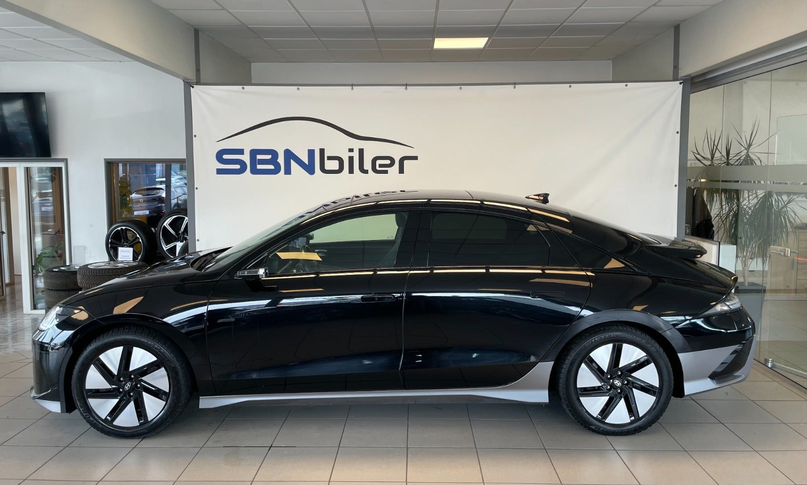 Sort Hyundai Ioniq 6 fra 2024