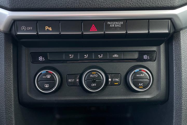Hvid VW Amarok fra 2019