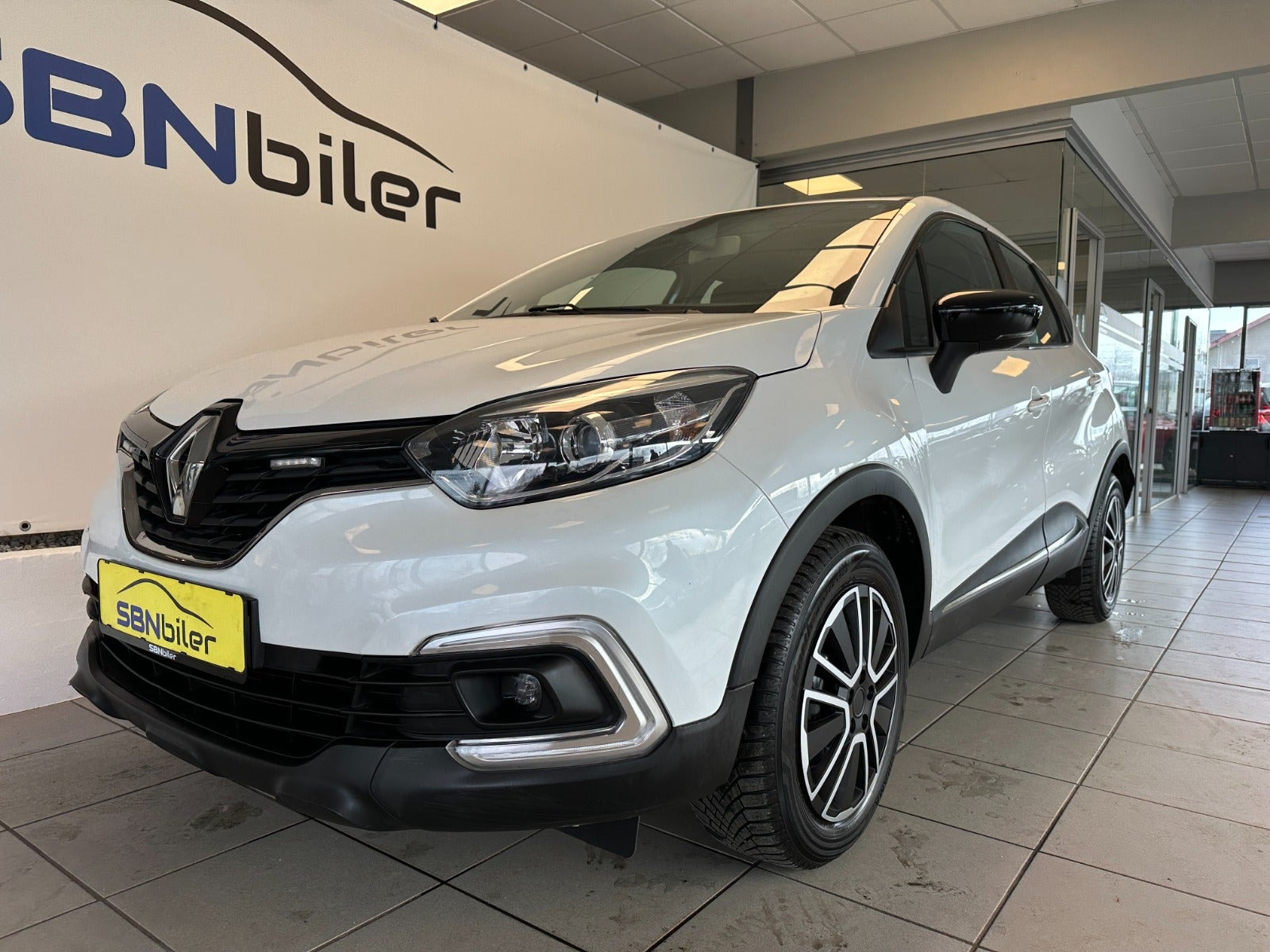 Hvid Renault Captur fra 2019