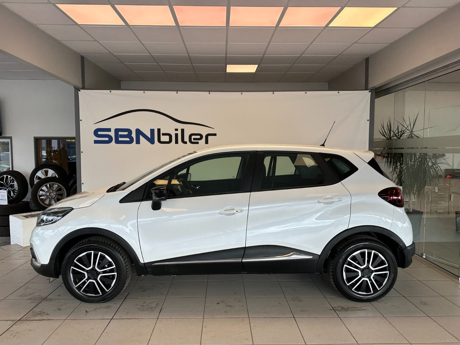 Hvid Renault Captur fra 2019