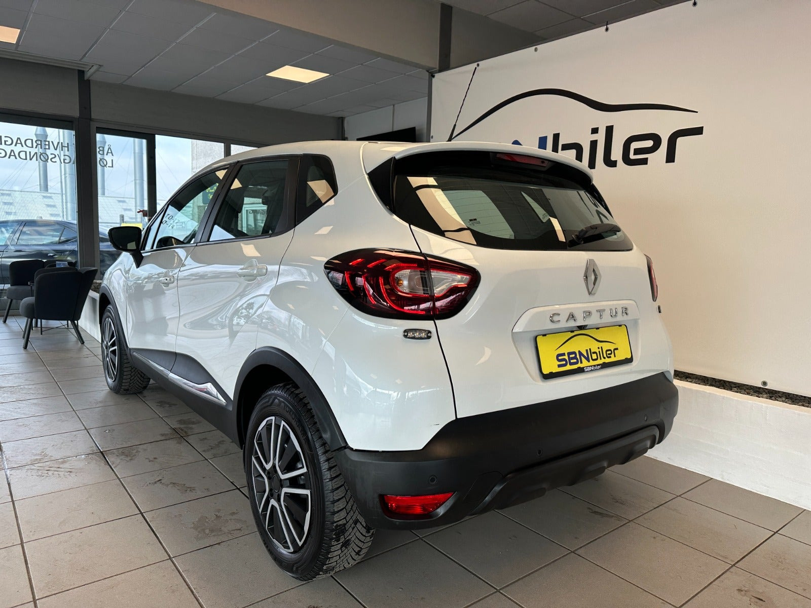 Hvid Renault Captur fra 2019
