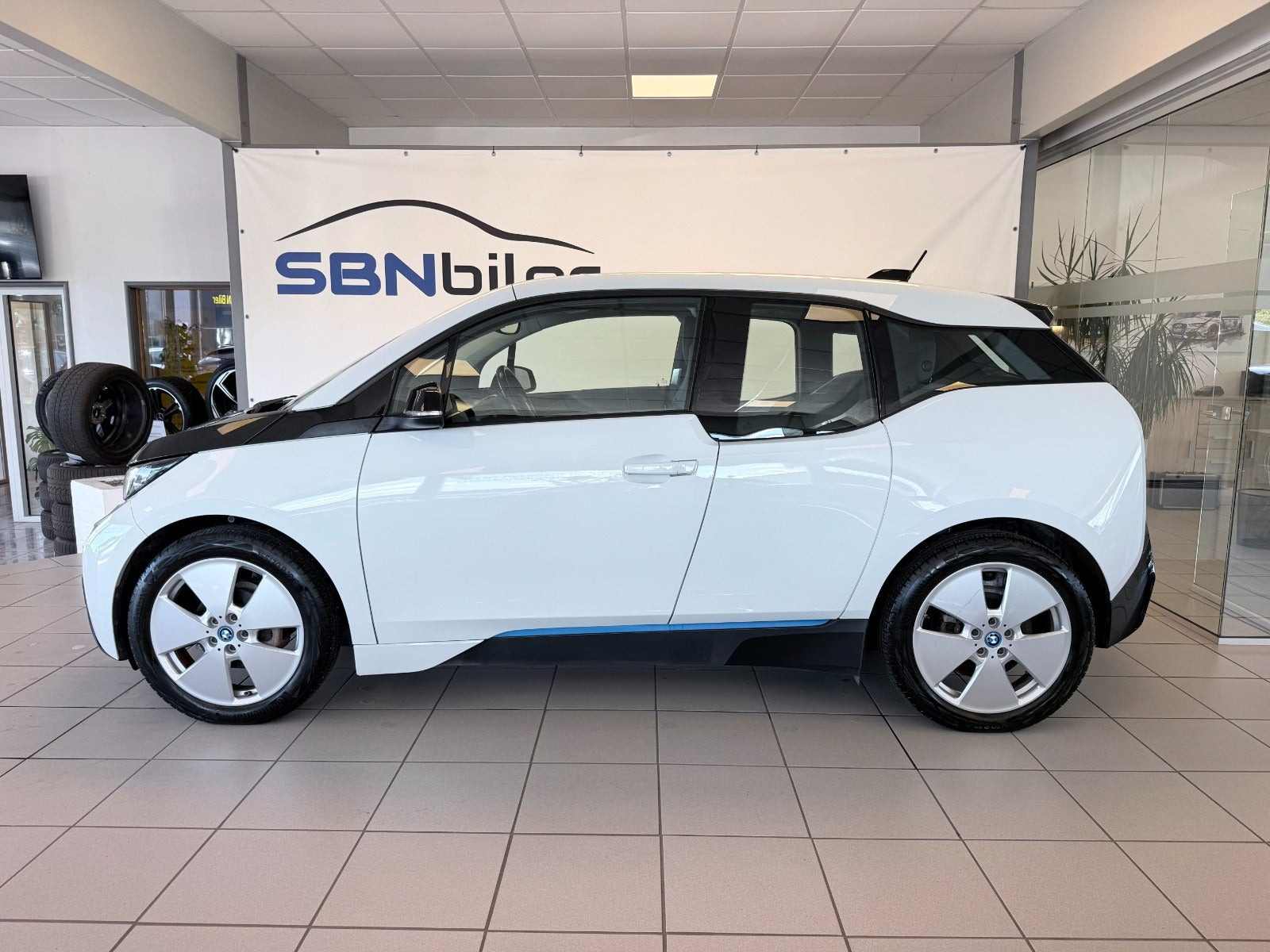 Hvid BMW i3 fra 2017