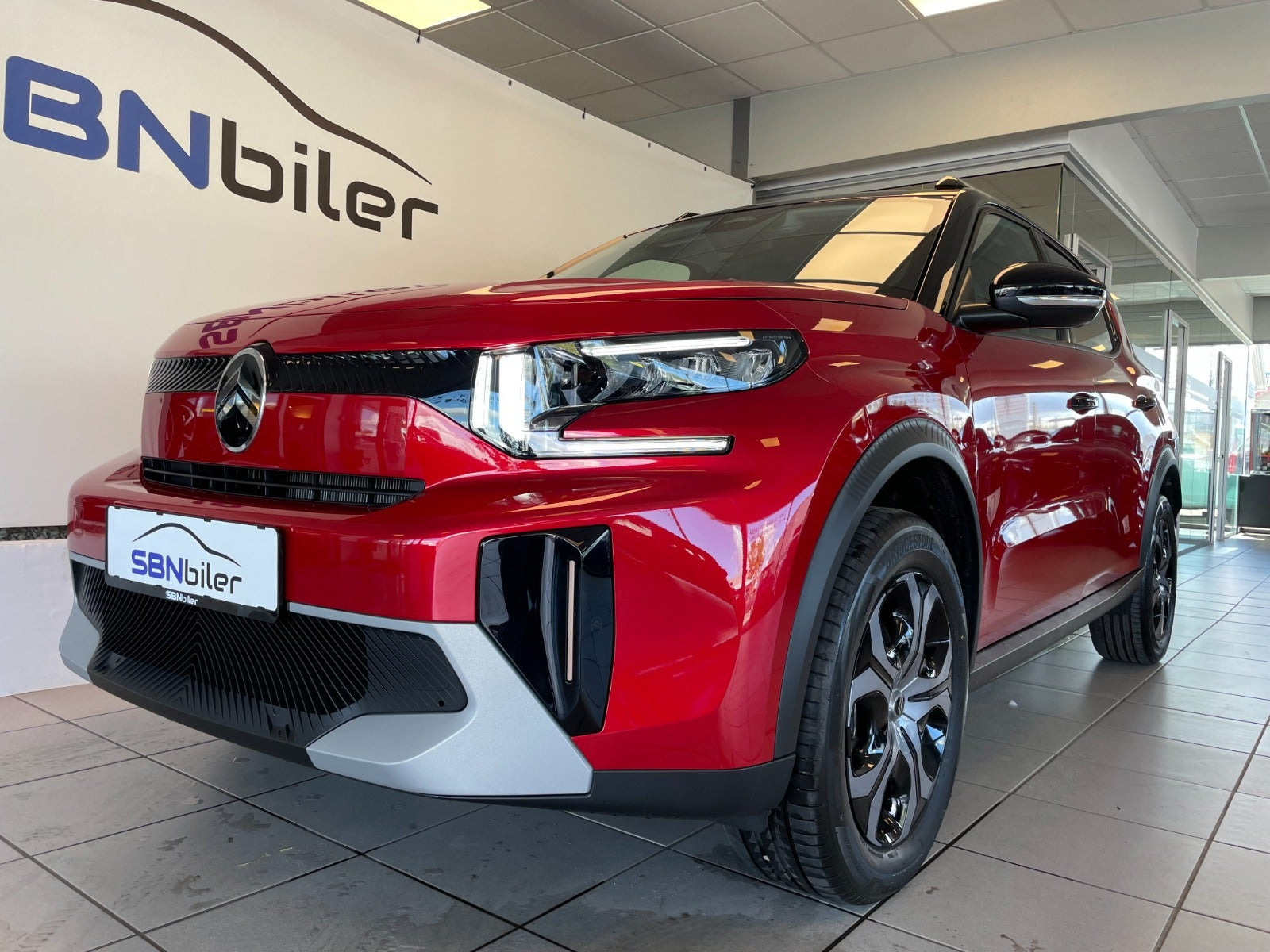 Rød Citroën e-C3 Aircross fra 2026