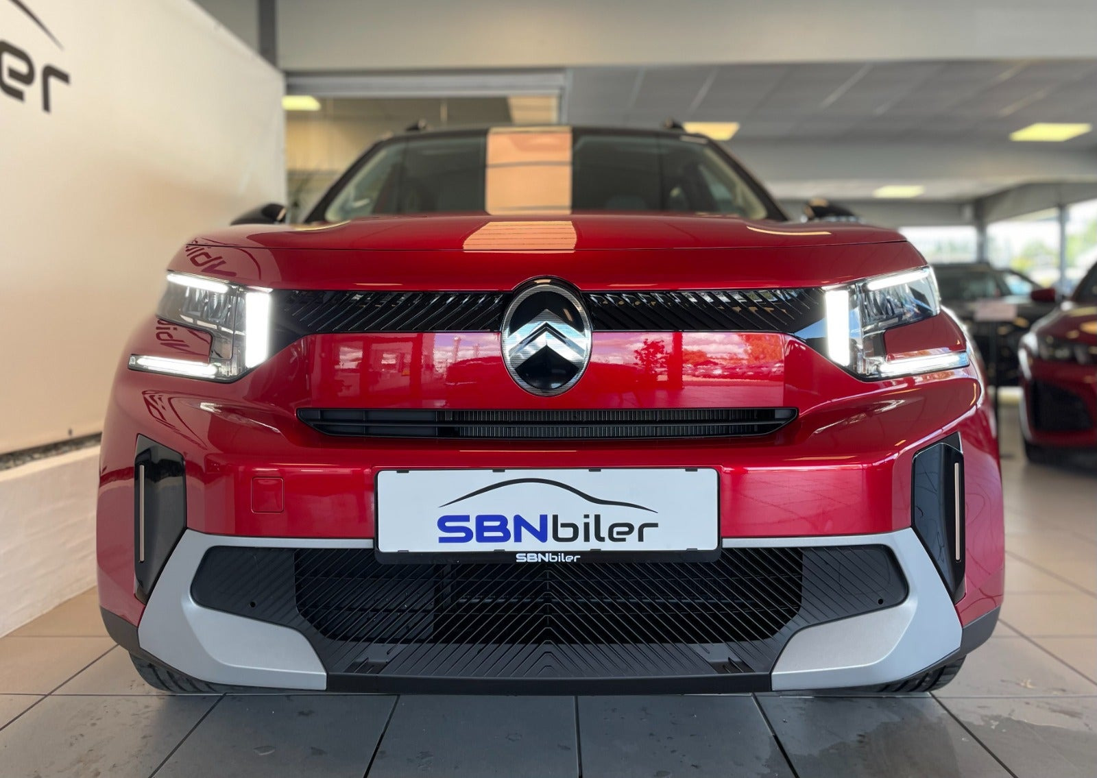 Rød Citroën e-C3 Aircross fra 2026
