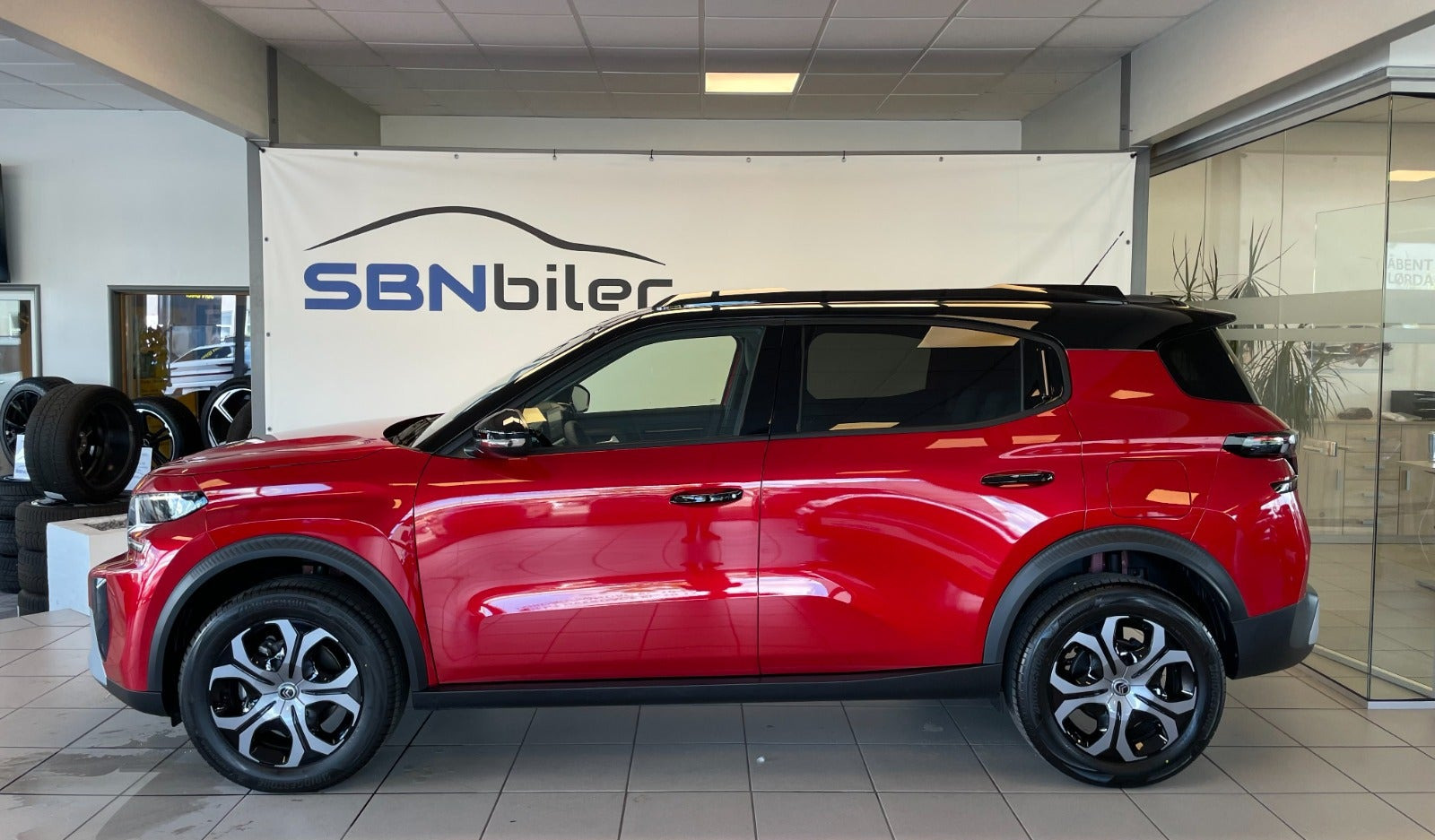 Rød Citroën e-C3 Aircross fra 2026