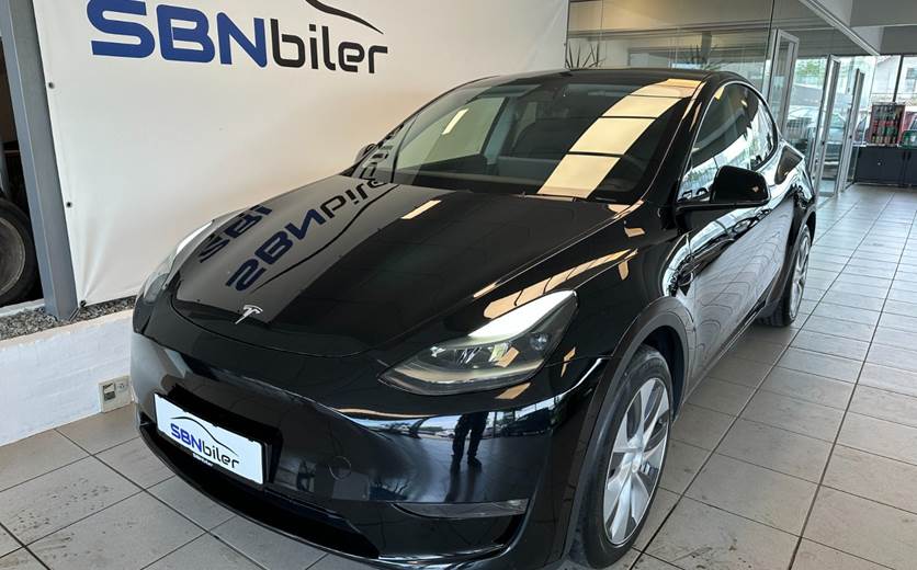 Tesla Model Y Long Range AWD