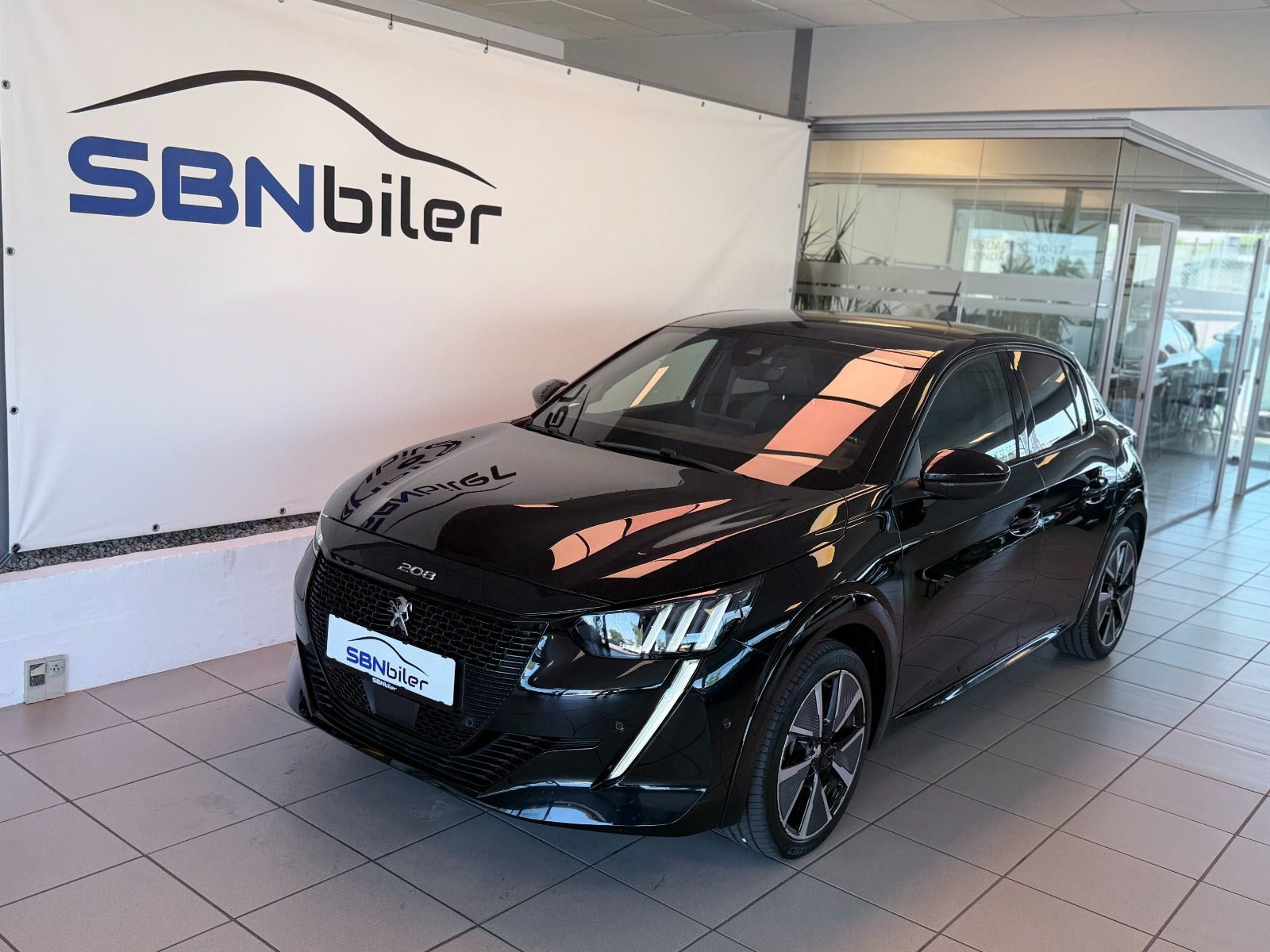 Peugeot e-208 50 GT