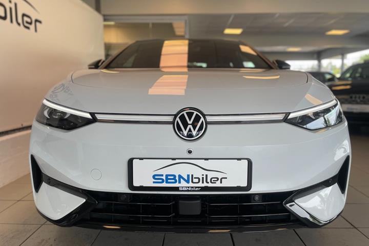 Hvid VW ID.7 fra 2024