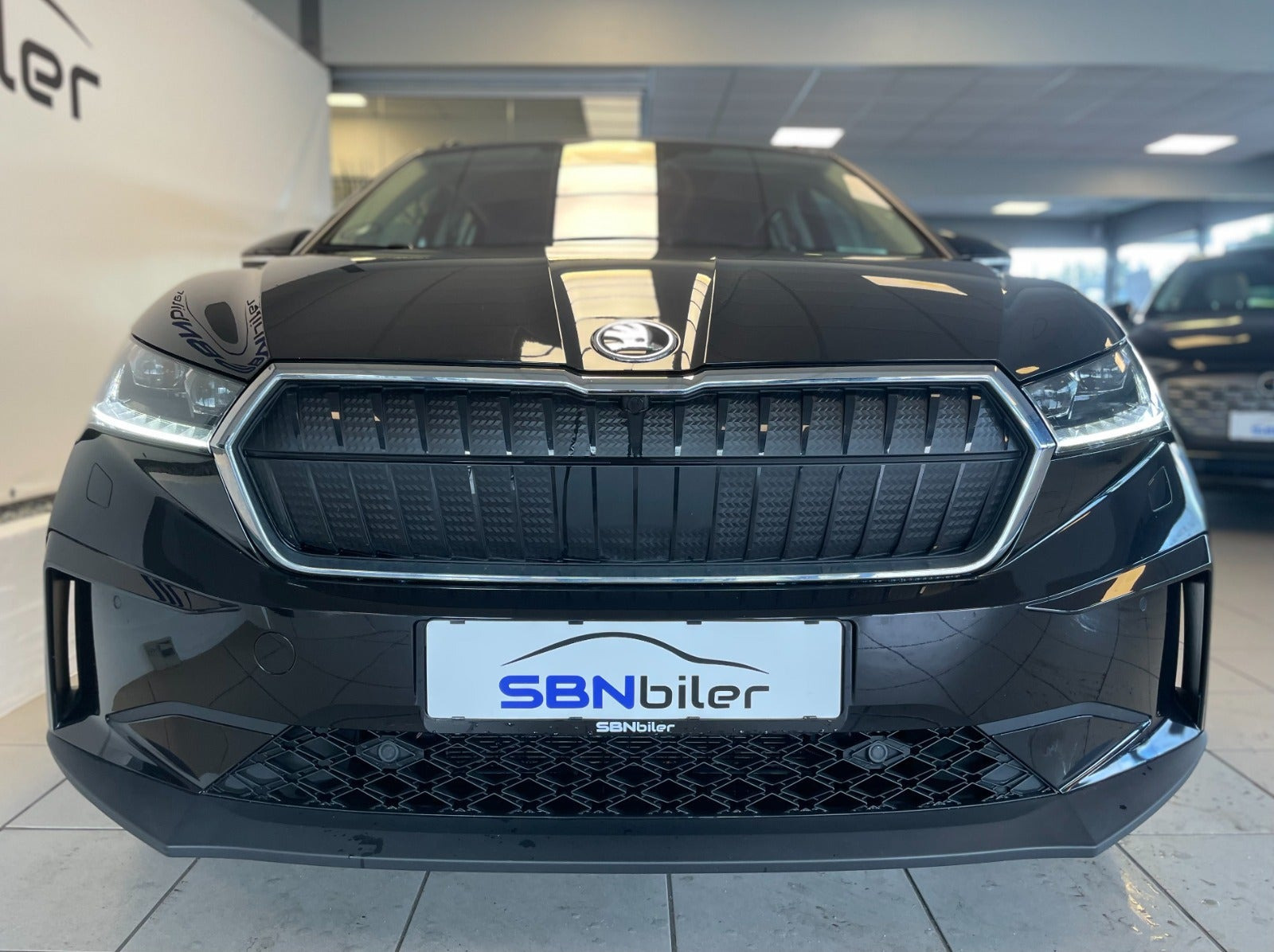 Sort Skoda Enyaq fra 2023