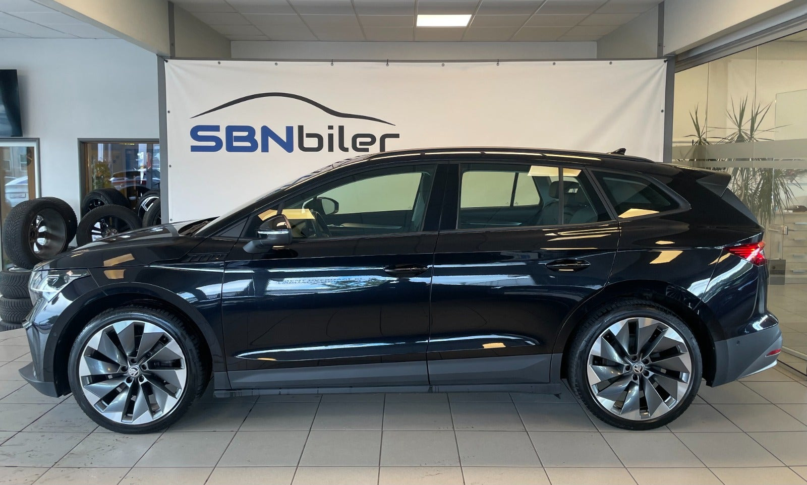 Sort Skoda Enyaq fra 2023