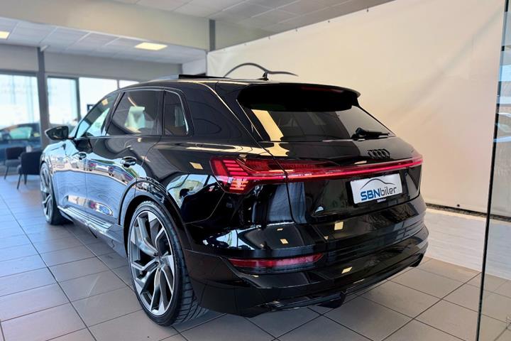 undefined Audi e-tron fra 2022