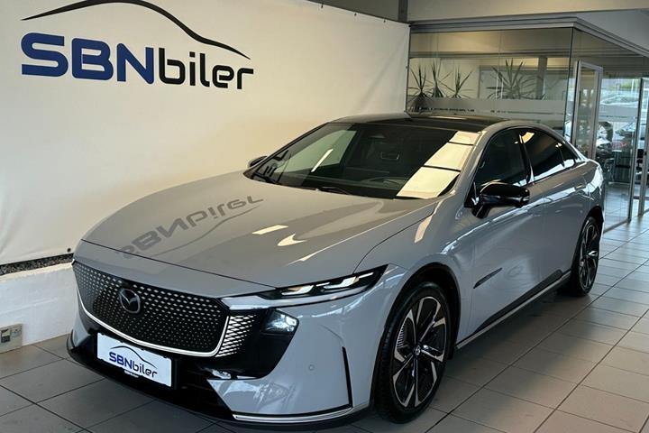 Grå Mazda 6e fra 2025