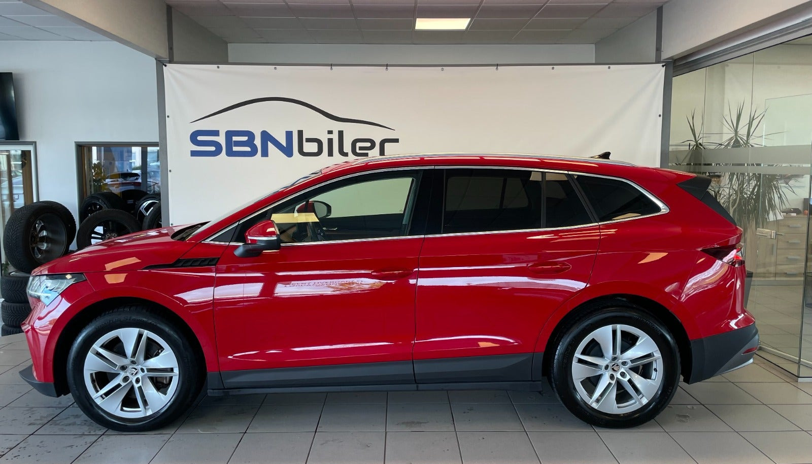 Rød Skoda Enyaq fra 2024