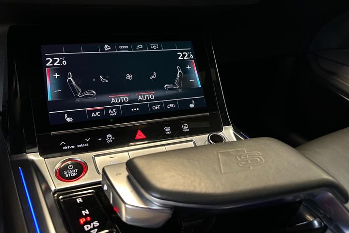 Sort Audi e-tron S fra 2022